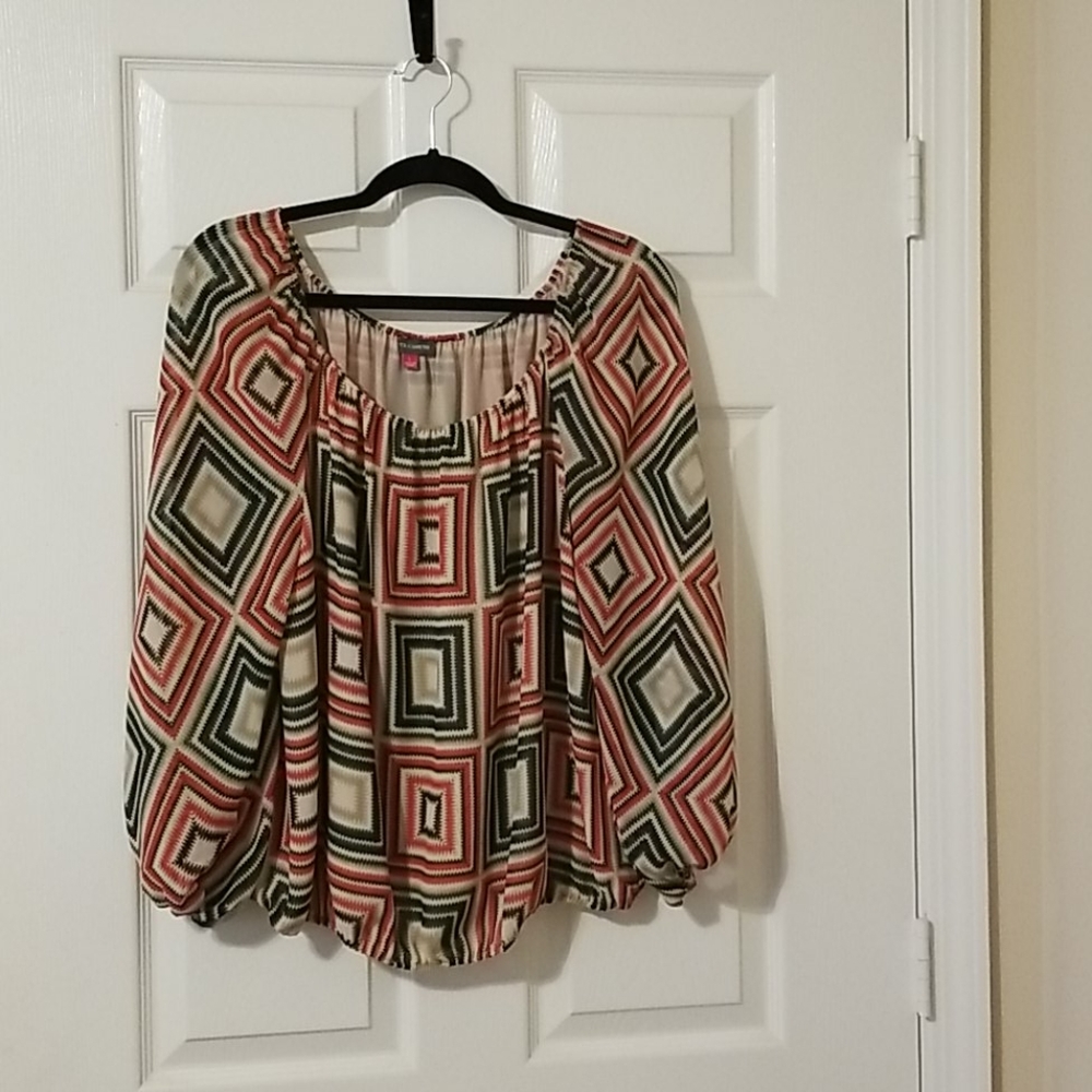 Vince Camuto Top